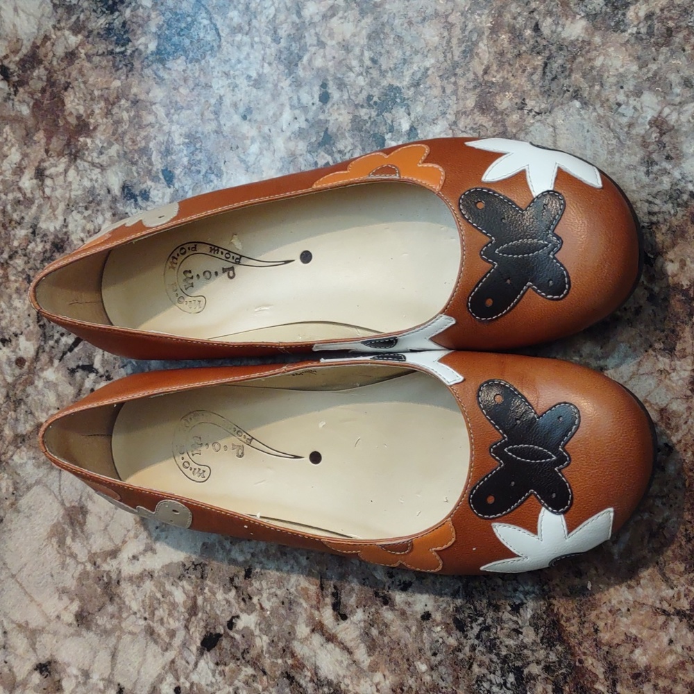 M.O.D Butterfly Leather Flats